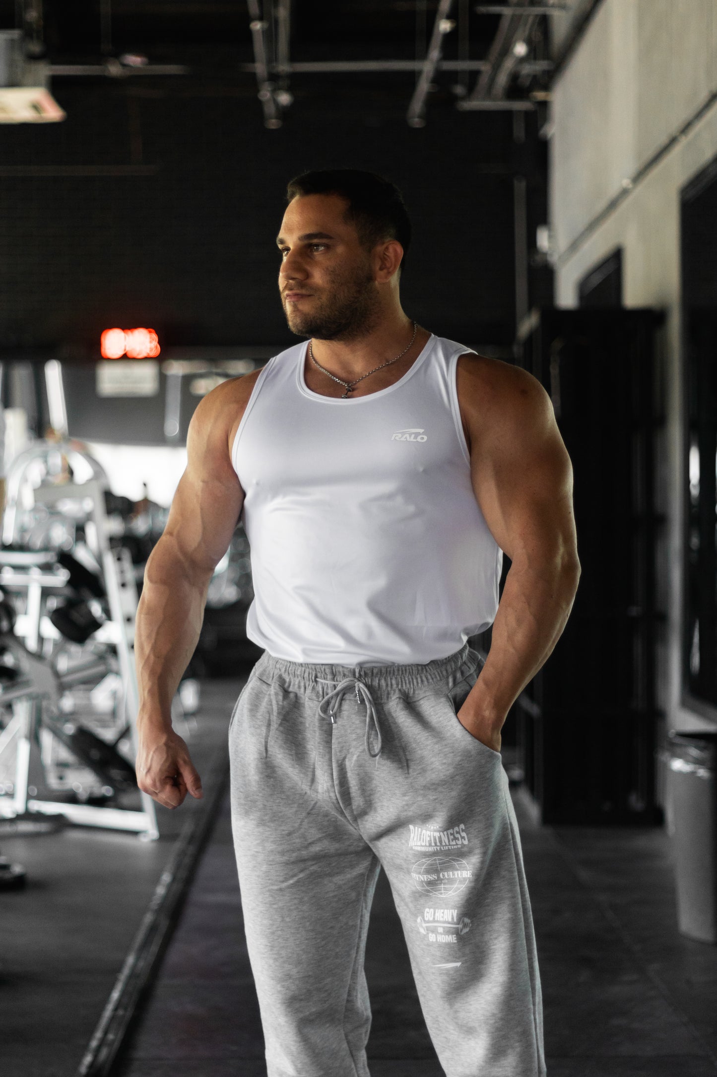 Tank esencial blanca