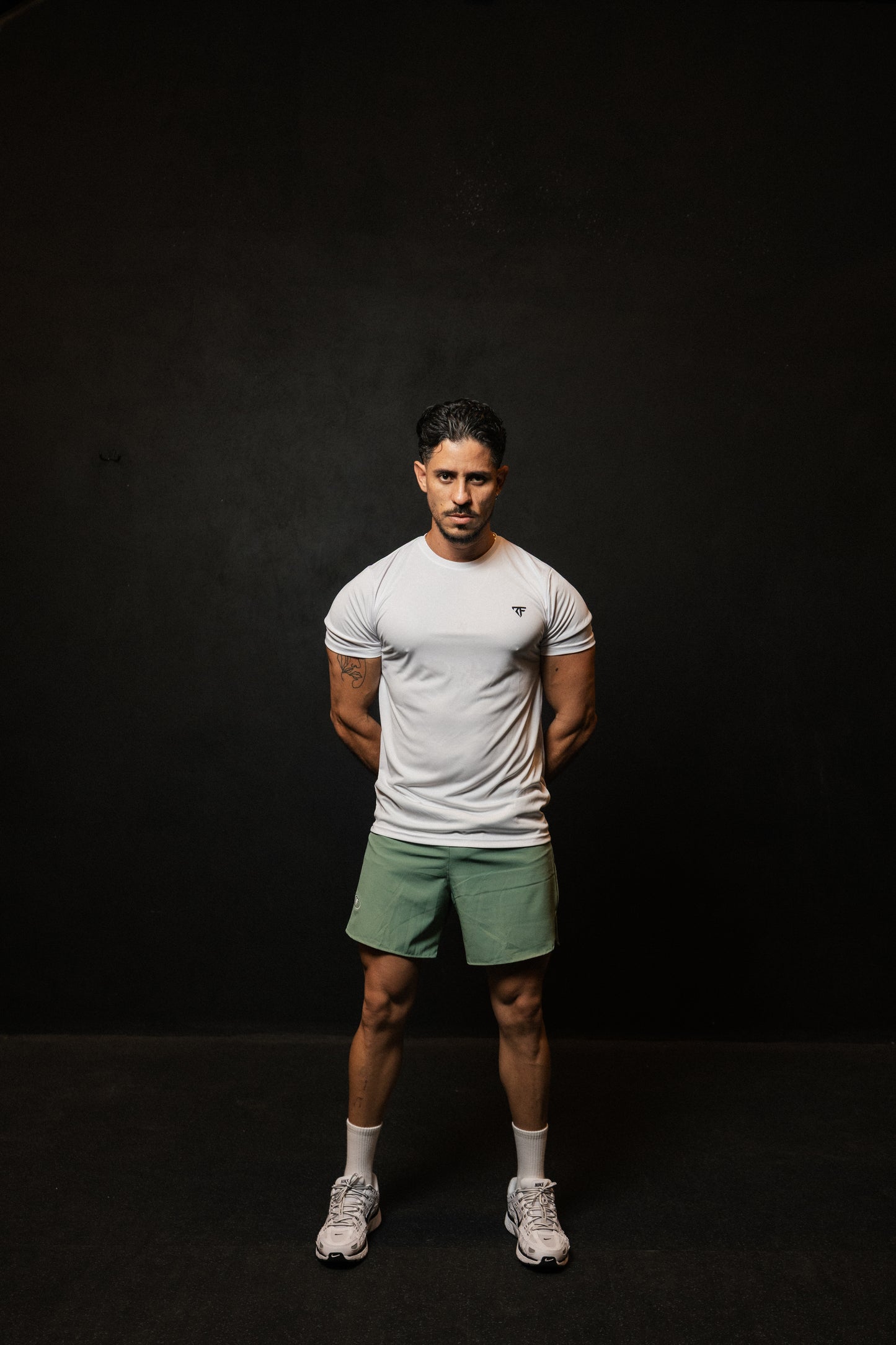 Playera esencial Slim Fit blanca