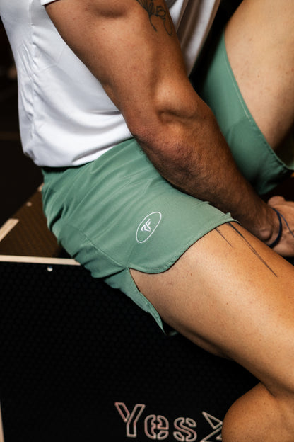 Aero short olivo