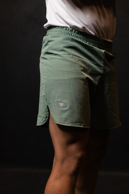 Aero short olivo