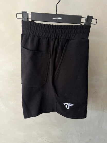 Short Cut- Off esencial negro