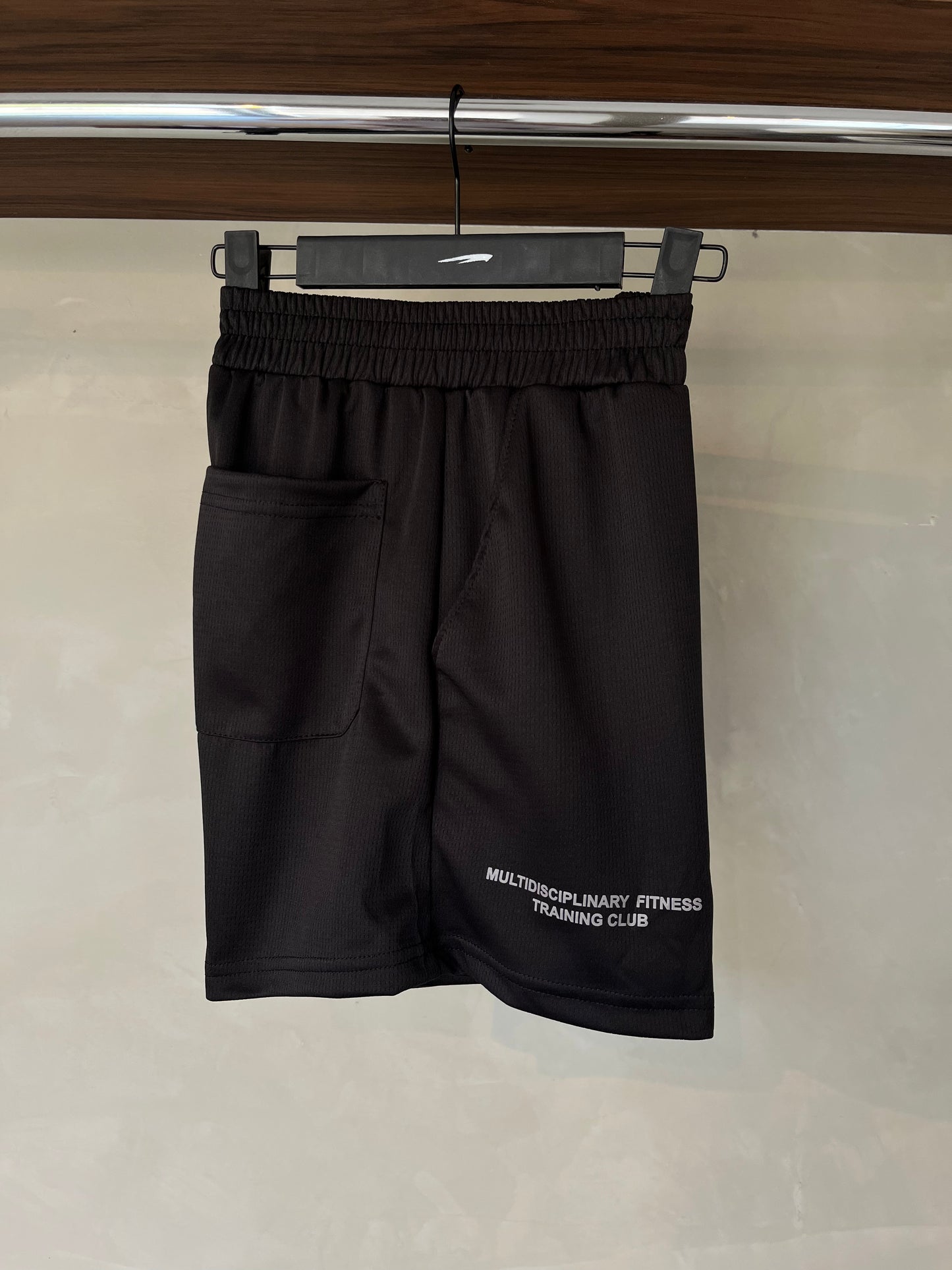 Short Training Club negro