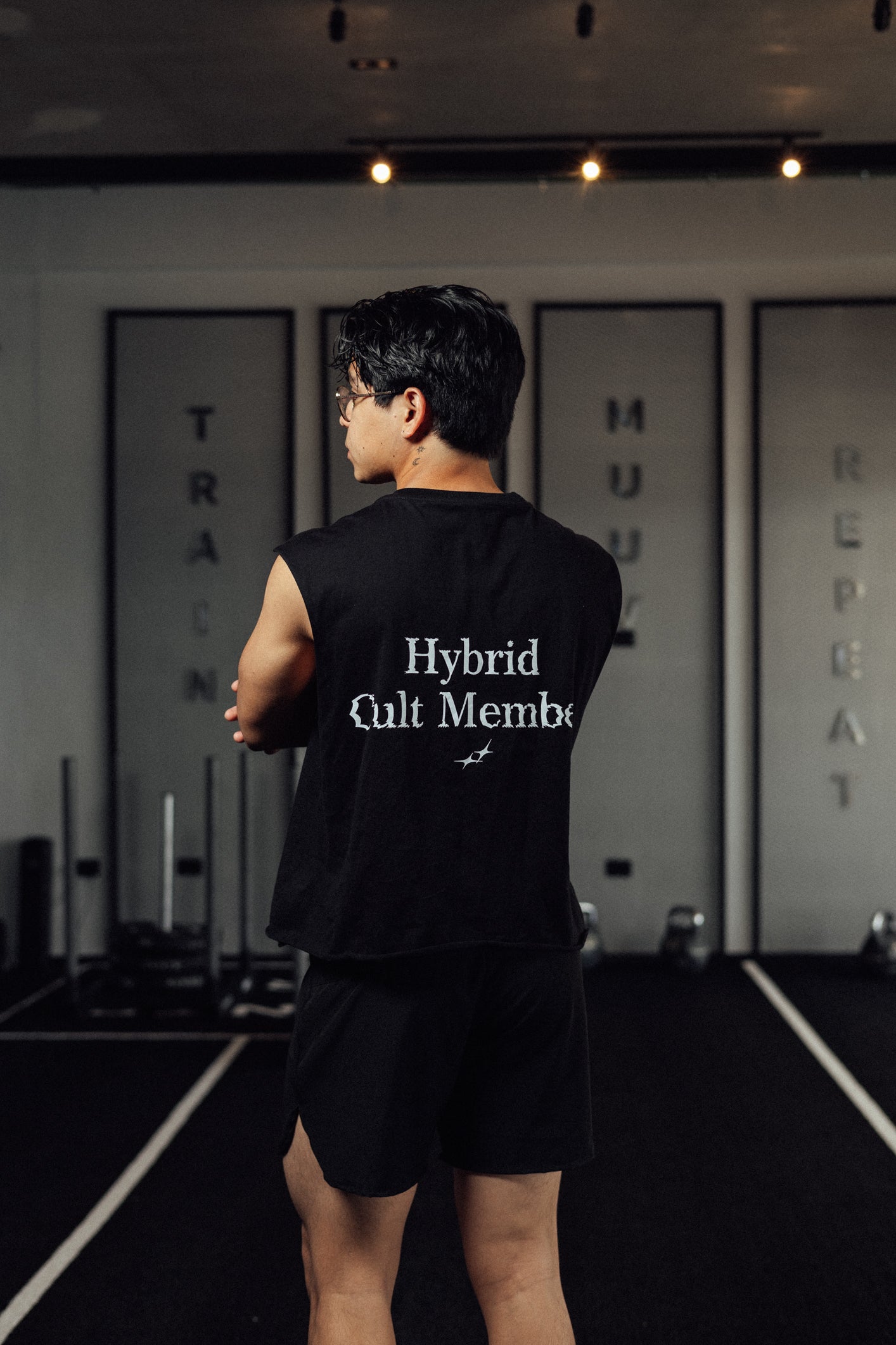 Tank Cut-Off Hybrid Cult Member negra