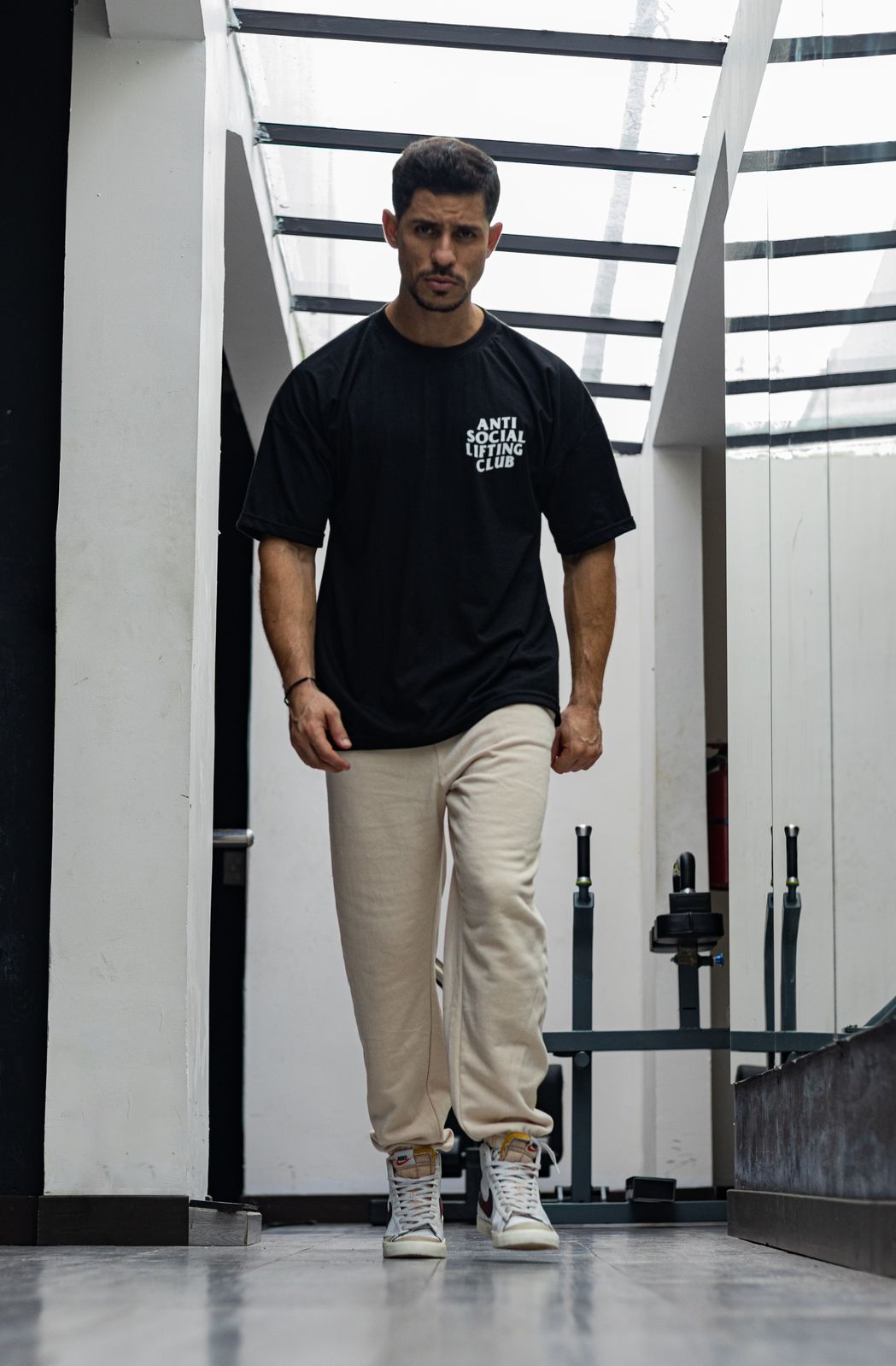Oversize Anti social lifting club negra